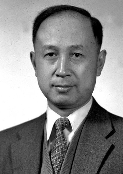 Photograph of Qian Xuesen
