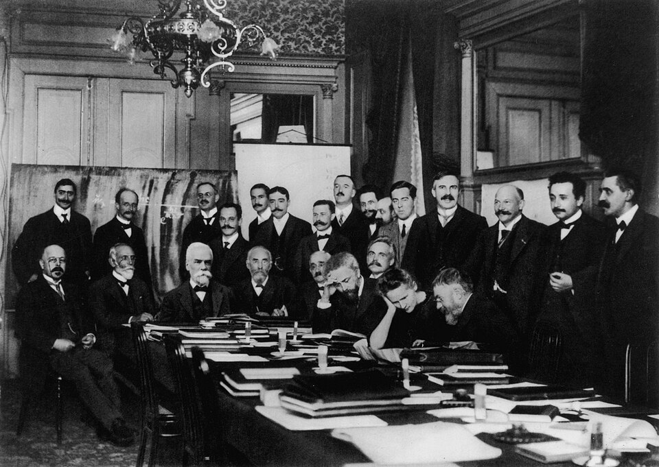 Group photograph of physicists at the 1927 Solvay Conference