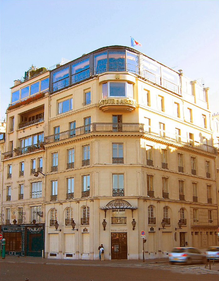 La Tour d'Argent in Paris, whose cellar became one of the most famous in the world.