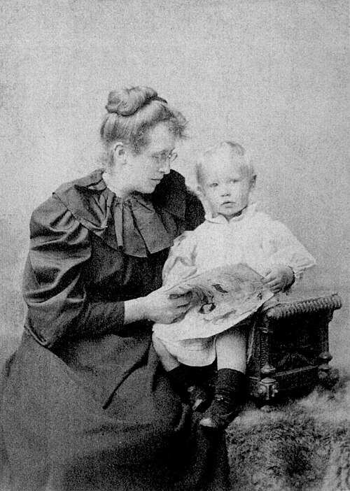 A photograph of the English translator of Russian literature Constance Garnett.